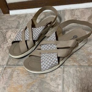 Tan outdoor sandals